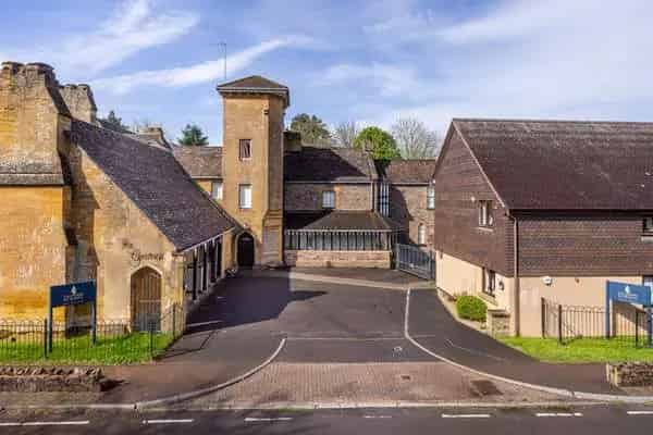 The Grange: Grade II Listed Building with Two Annexes and Landscaped Gardens