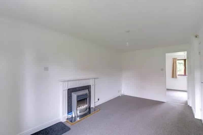 1 Bedroom Maisonette - Recently Refurbished