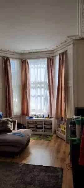 2 Double Bed Flat near Excellent Schools