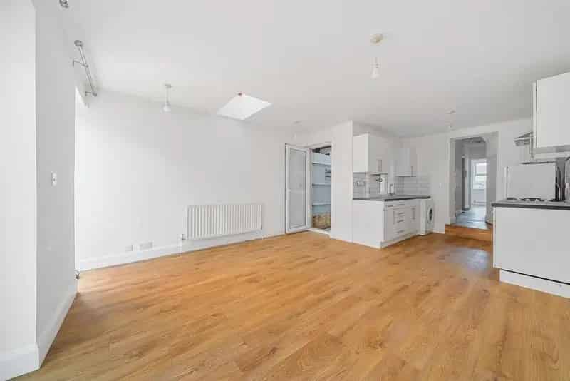 Two Bedroom Ground Floor Apartment Forest Hill Honor Oak Chain Free Refurbished