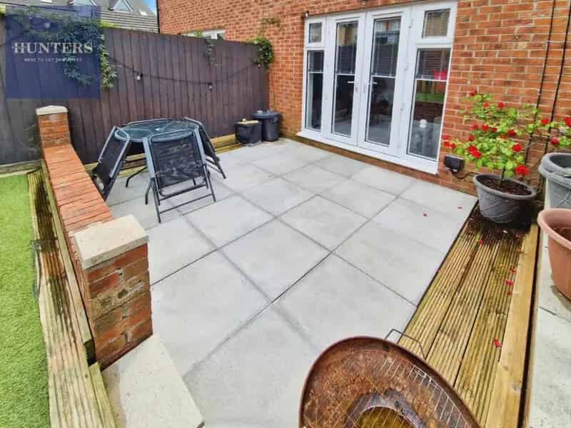 2 Bed House For Sale - Ideal First Time Buyer Home
