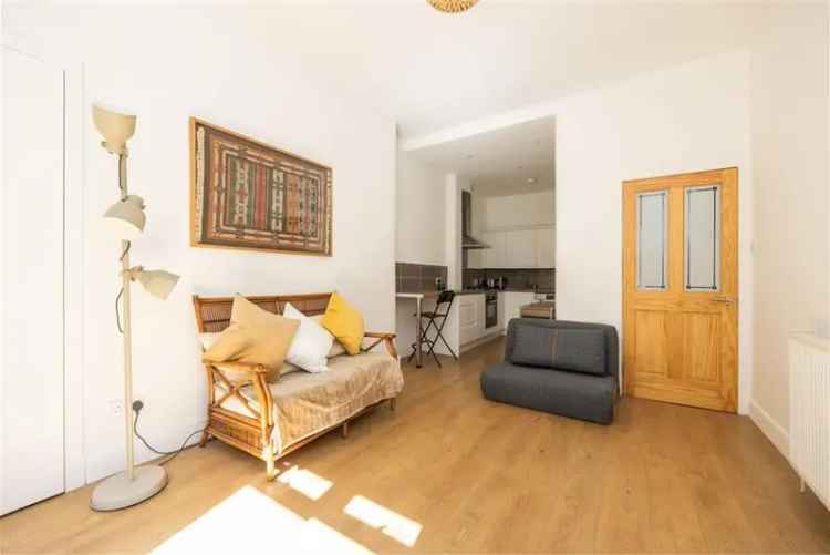1 Bed Flat Easter Road Ground Floor Modern Kitchen Ensuite Garden