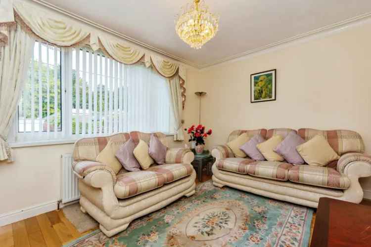 House For Sale in Taunton Road, Trafford, England