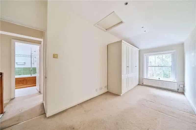 2 Bed House for Sale in Stanmore