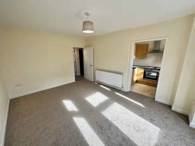 Spacious Flat with Parking  - Newly Decorated