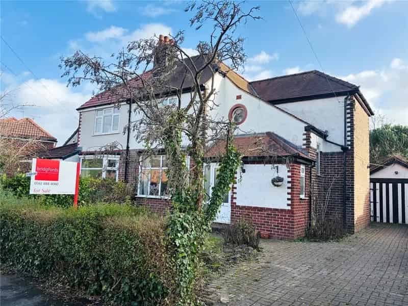 Three Bedroom Family Home - Doer Upper with Huge Potential