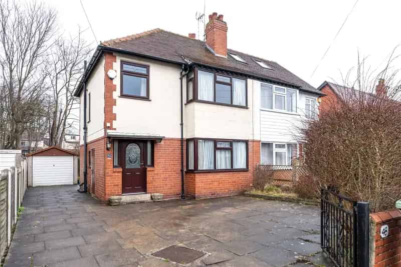 Three Bedroom House Headingley Leeds - First Home Potential