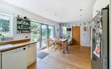 Spacious Detached House Near Bideford Town Centre