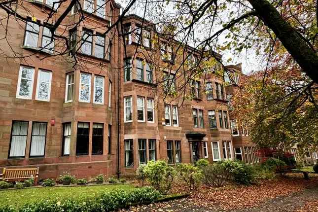 Flat to rent in Woodcroft Avenue, Glasgow G11