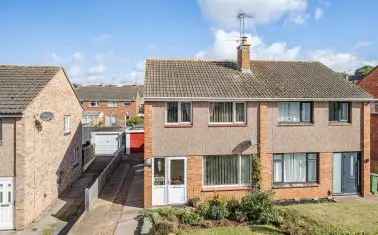 House For Sale in Exeter, England