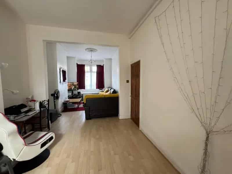 3 Bed Mid Terrace House for Sale