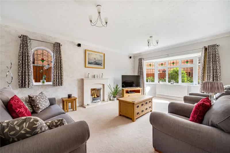 4 Bedroom Detached House for Sale Howcroft Gardens Wakefield