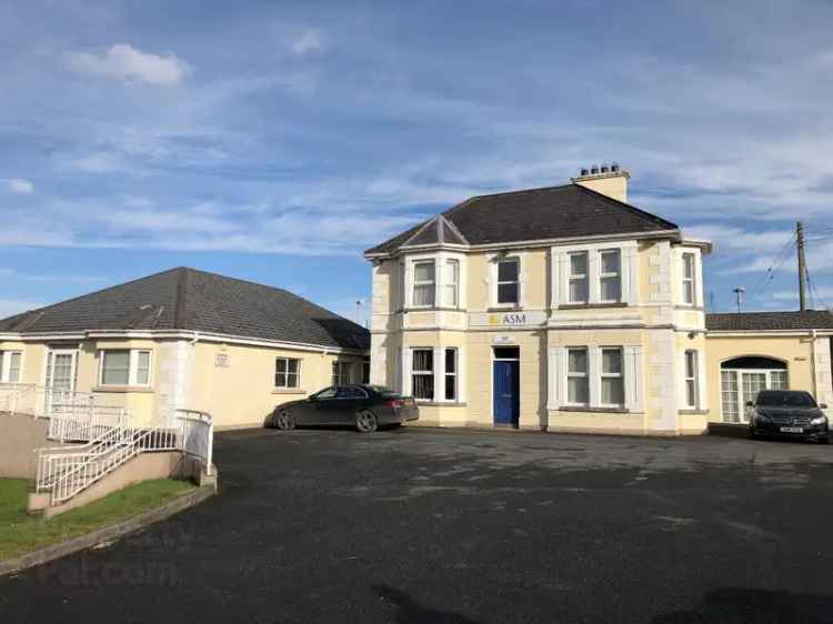 Commercial property For Rent in 30, Rathfriland Road, Newry, Northern Ireland