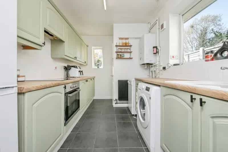 Three Bedroom House in East Ipswich Near Schools