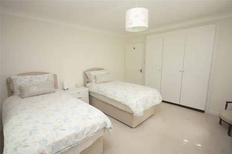 2 Bedroom Apartment Branksome Park Spacious Ground Floor Apartment with Garage