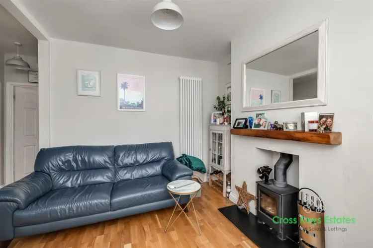 2 Bedroom Victorian House for Rent in Stoke