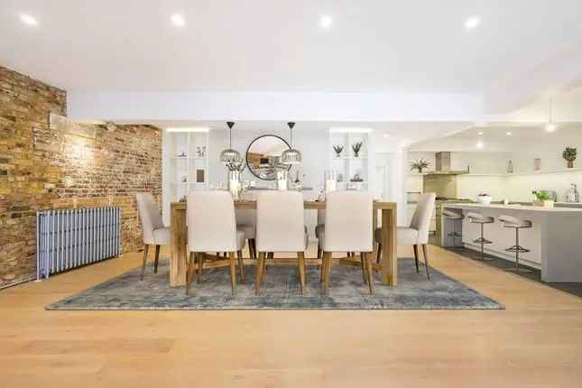 Flat for sale in Wapping Lane, Wapping, London E1W