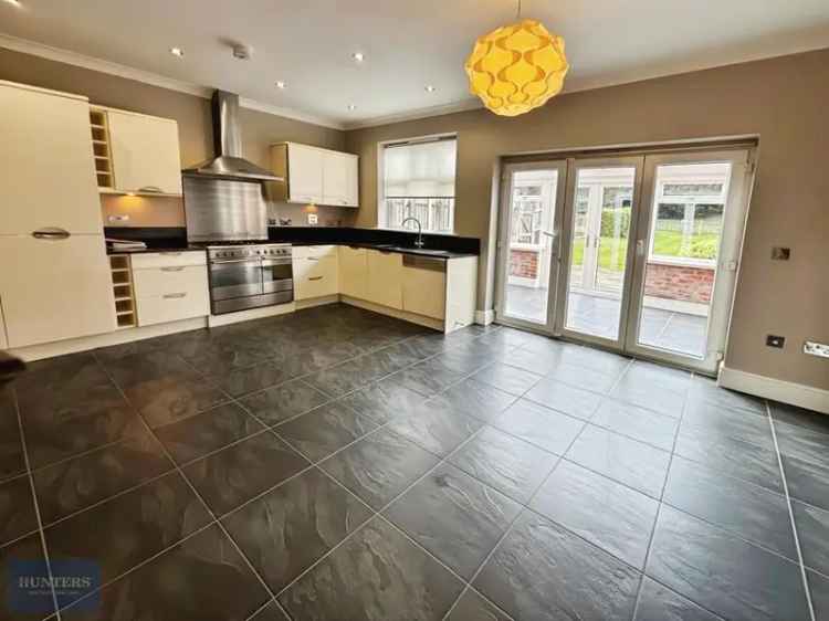 4 Bedroom Townhouse for Sale
