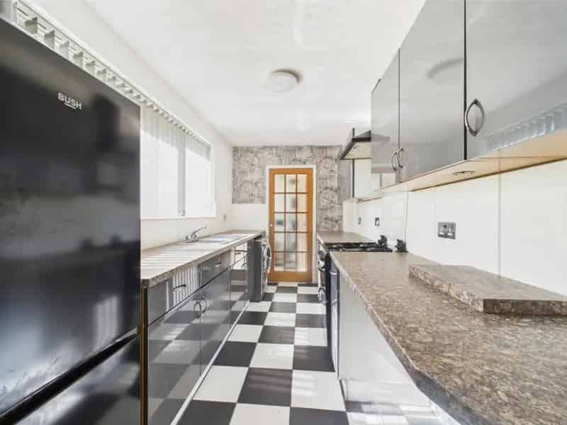 2 Bedroom House For Sale in Ford Plymouth