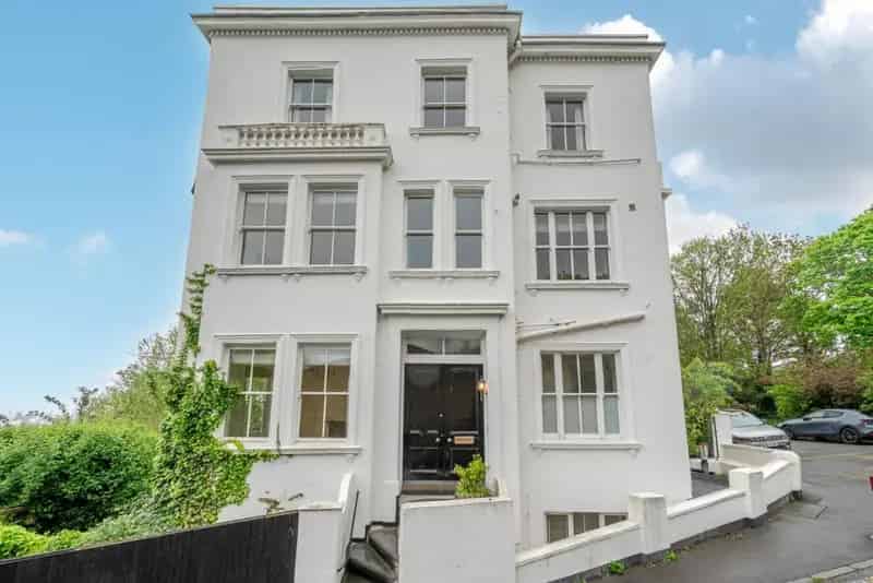 Four Bedroom Detached House Greenwich