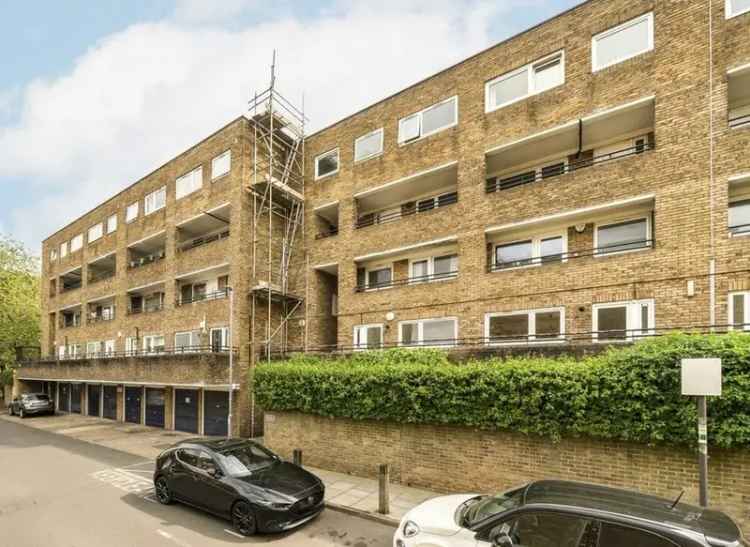Spacious 3-Bedroom Duplex Apartment Near Wandsworth Town Station