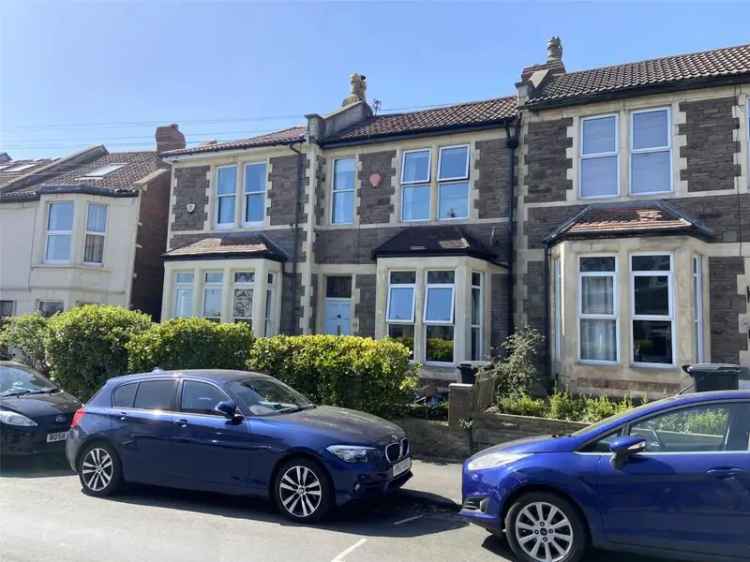 2 Bedroom Terraced House for Sale - Family Home - Great Location