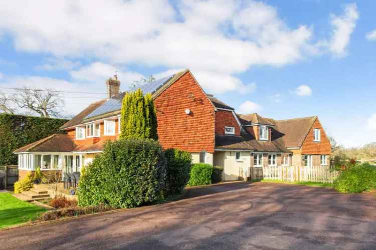 7 Bedroom Detached House with Countryside Views