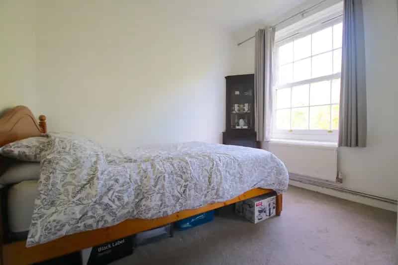 4 Bedroom Flat Near Queen Mary University