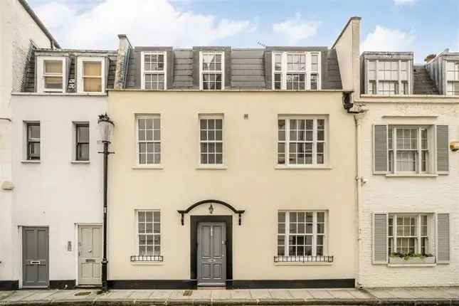 3-Bedroom House for Sale in South Kensington SW7