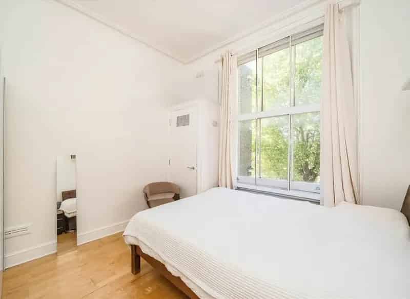 Two Double Bedroom Apartment Near Earls Court Tube