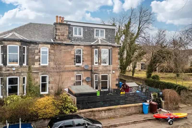 4 Bedroom Flat for Sale in Dundee with River Tay Views