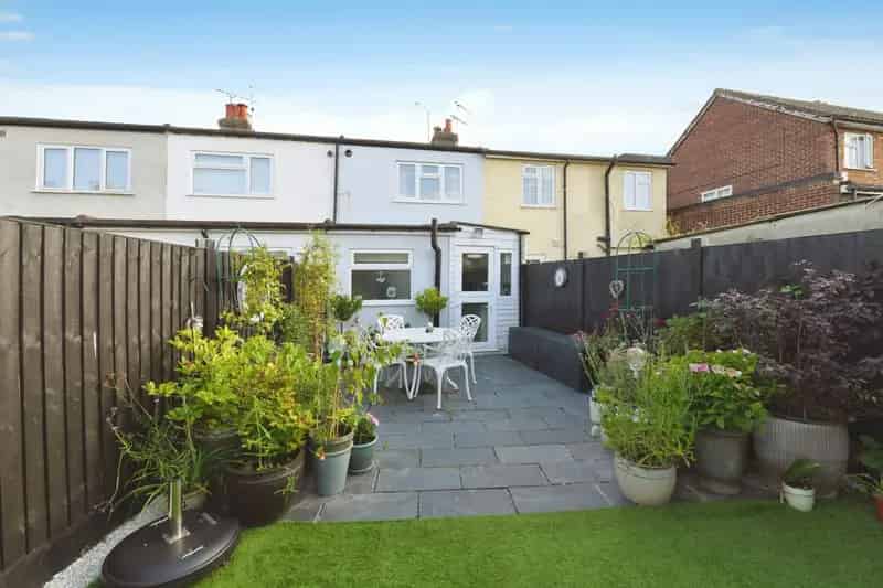 Character 2-Bed Home Ready to Move Into