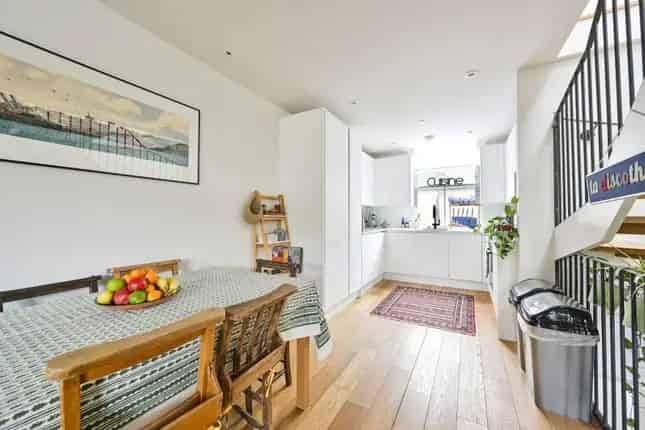 Four Bedroom Mews House Kensington London