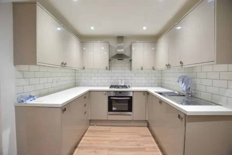 1 Bed Ground Floor Flat Near Pokesdown Station Award Winning Beaches No Chain