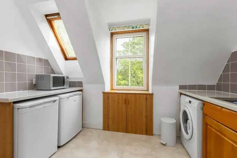2 Bedroom Apartment House to Rent