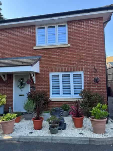 2 Bed Semi-Detached House Wisborough Green Driveway Garden