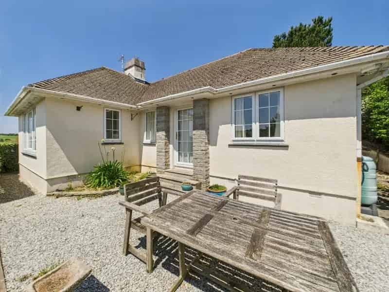 2 Bedroom Detached Bungalow for Sale in St Just in Roseland