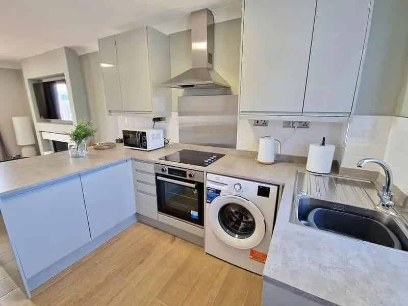 1 Bed House For Sale - Refurbished - Ideal For First Time Buyers