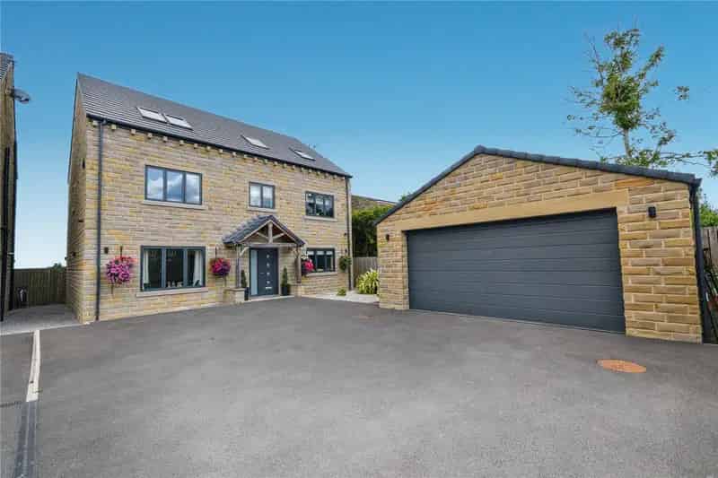 House For Rent , 215, Bradford Road, Wakefield, England