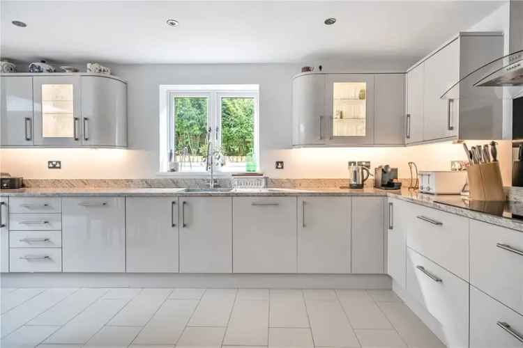 House For Sale in Liddington, England