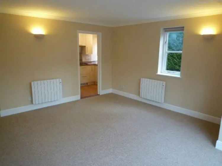 Two Bedroom Apartment near Bury St Edmunds Town Centre