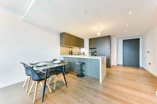 2 Bed Flat Thames City Nine Elms London SW8