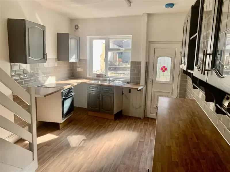 2 bedroom terraced house to rent