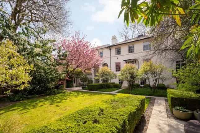 Grade II Listed Detached House Barnsbury London