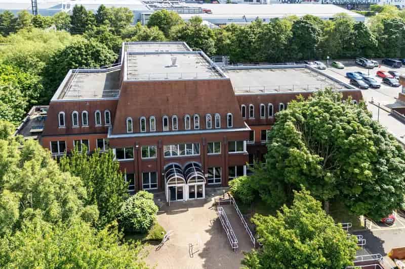 23607 sq ft Office Building For Sale or Lease Near Birmingham Airport