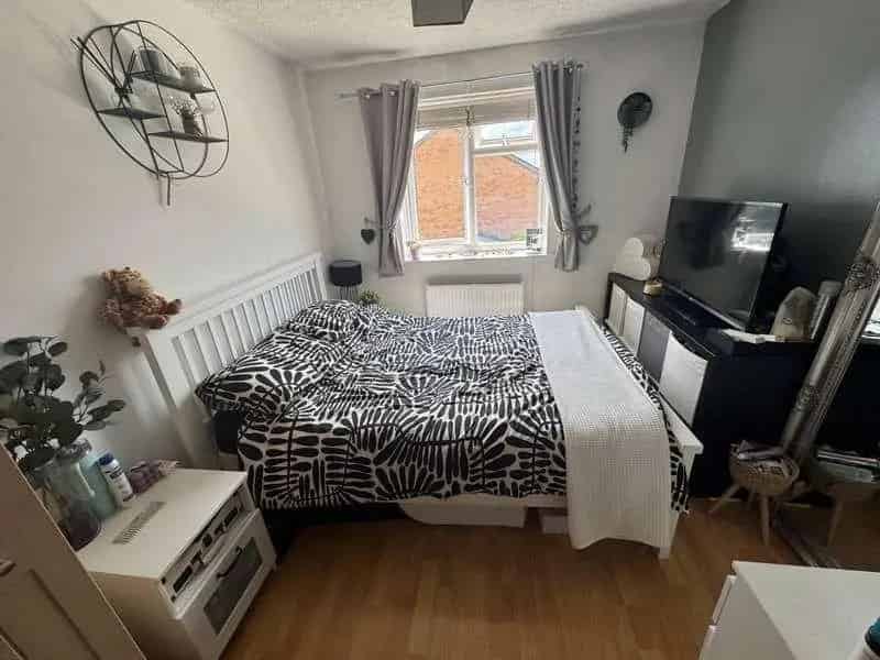 4 Bed House for Sale Family Home Garage Garden