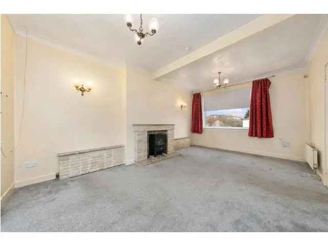 3 Bedroom Semi Detached House For Sale Near Train Station