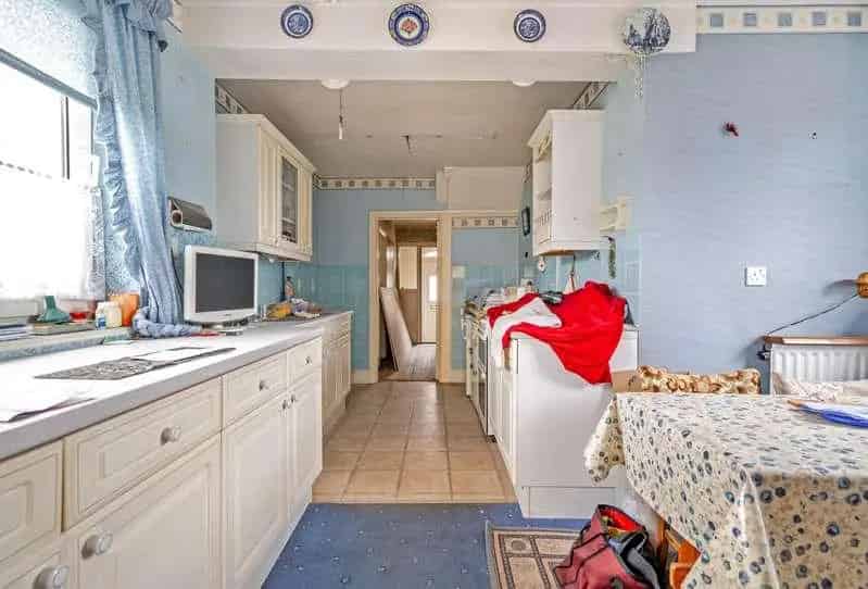 3 Bed House for Sale - Family Home with Potential