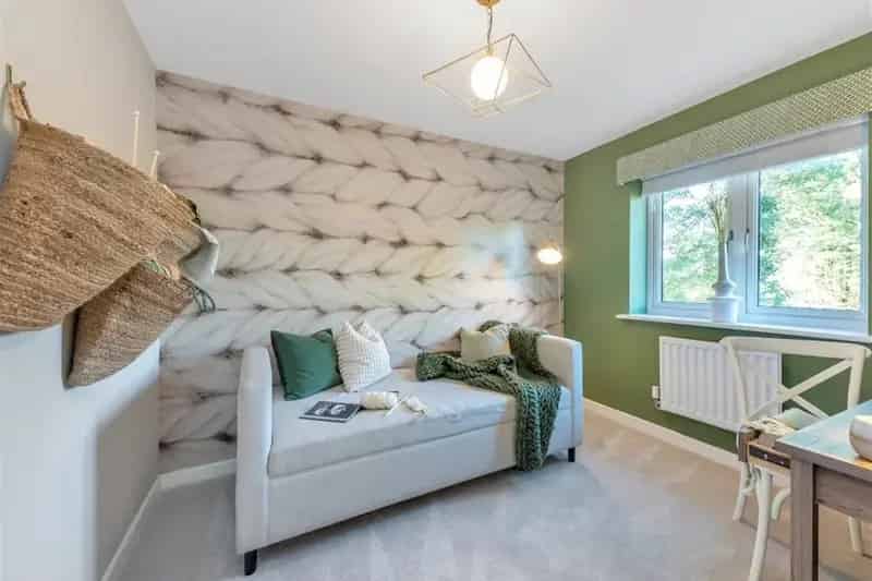 4-Bedroom Family Home with Ensuite and Dressing Room