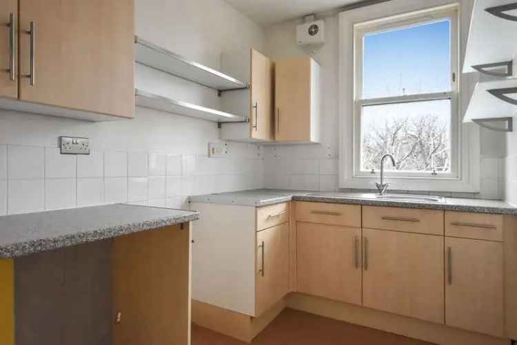 2 bed flat for sale